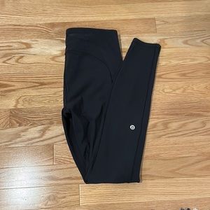 Lulu lemon athletic leggings with side pocket